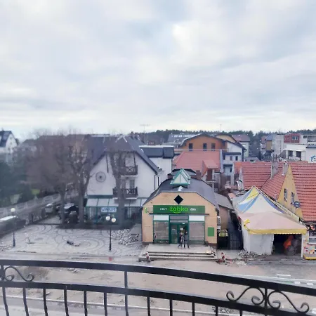 Caliente / Ozzy 招待所 3*