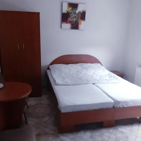 Caliente / Ozzy 3* Unieście