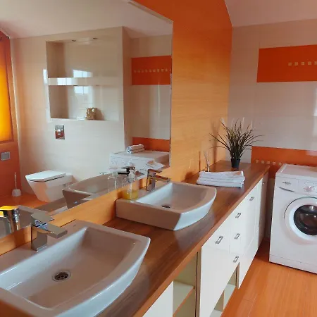 Caliente / Ozzy Gasthof