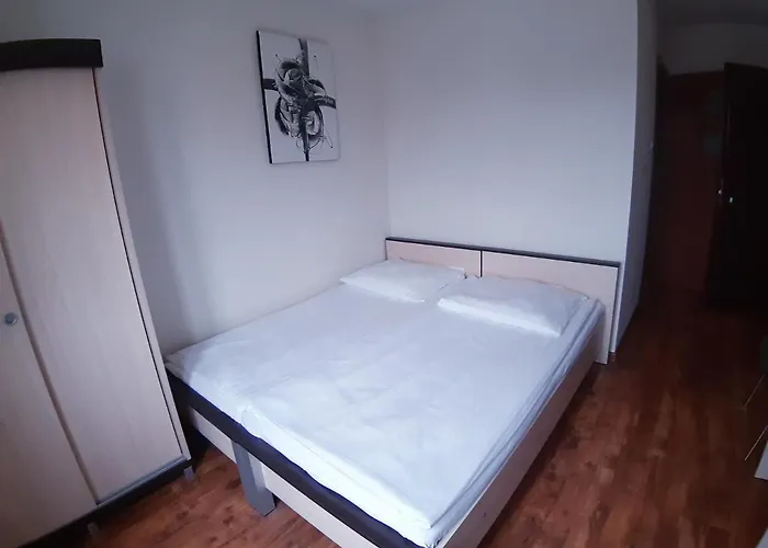 Pensión Caliente / Ozzy